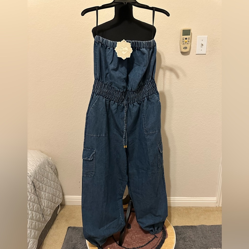 Indulge Denim Blue Elastic Waist Jumpsuit. Size X-Large. NWT - Picture 2 of 10